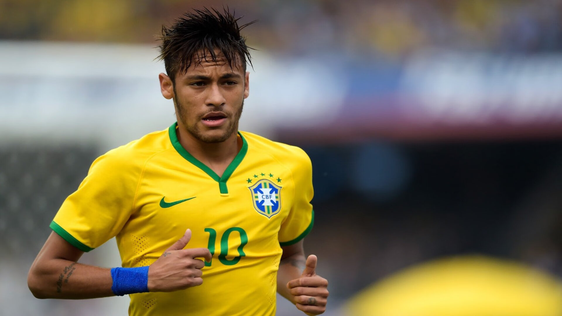 电竞内容平台竞争激烈优质创作者备受青睐，电竞例子