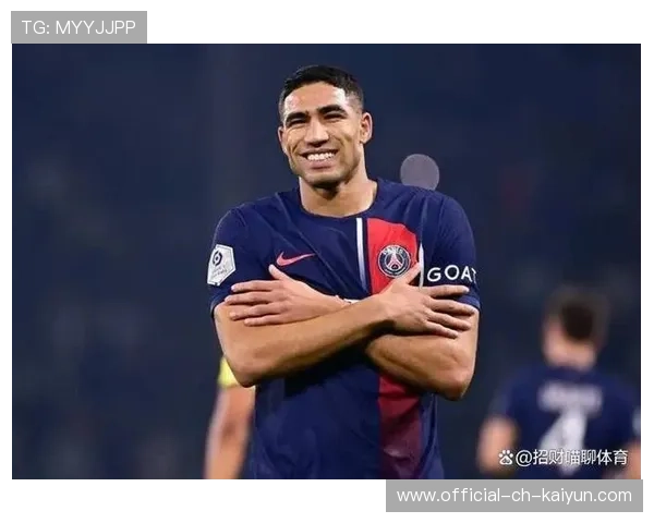 巴黎球星遭凶狠铲球伤退,痛苦落泪,巴黎球迷