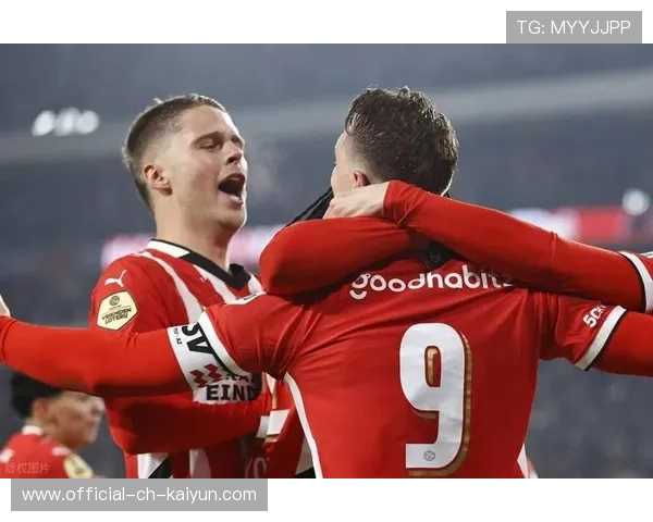 巴萨中场核心的远射破网成为当晚亮点